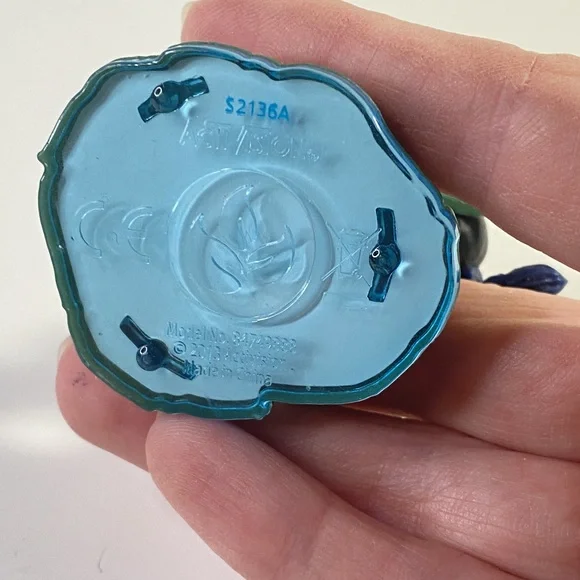 Activision Skylanders Figure With Green Textured Base And Twin Blades - Picture 9 of 10